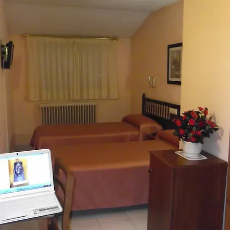 Ramiro I Hotel 2*